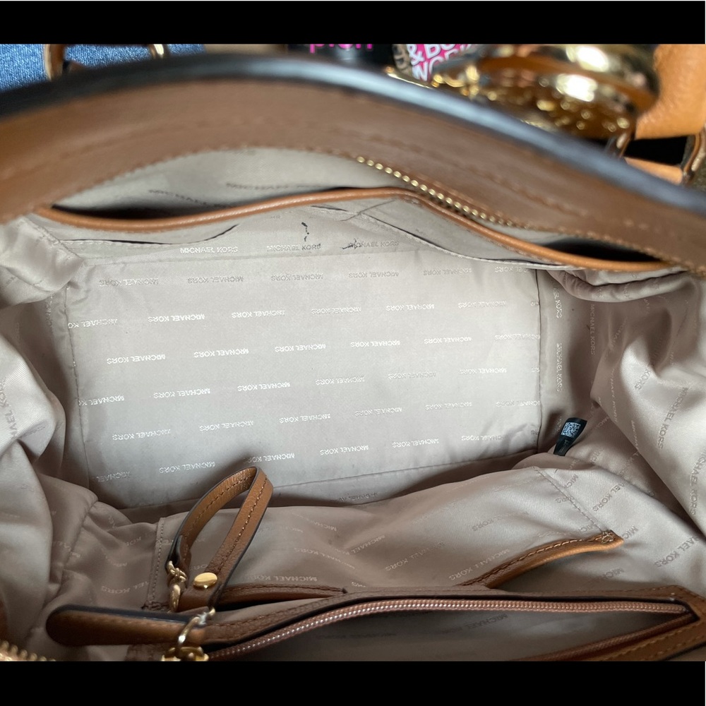 Michael Kors Hamilton style purse - Picture 12 of 14